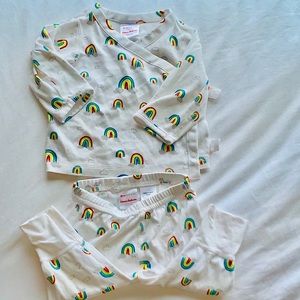 Hanna Andersson rainbow set, soft organic cotton